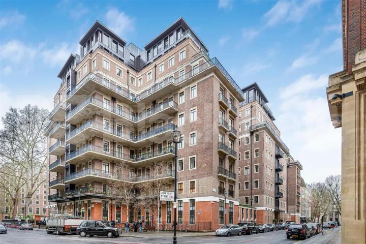 Riverfront One-Bed Apt for Rent: Bright, Modern Living with Balcony Views Dean Ryle Street , Westminster